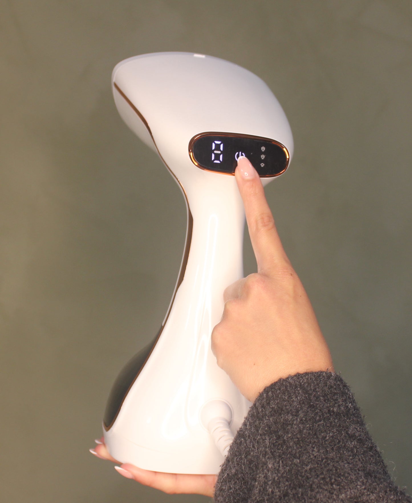 Tøjdamper GO – Effektiv steamer med LCD-display